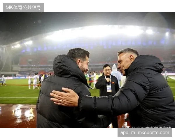 卡迪斯个人表现难救主,武汉三镇整体阵容实力下滑问题明显 卡迪斯个人表现难救主,武汉三镇整体阵容实力下滑问题明显